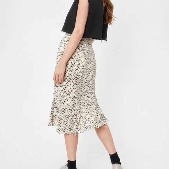 New Nasty Gal Ruffle Skirt - Picture 4 of 6